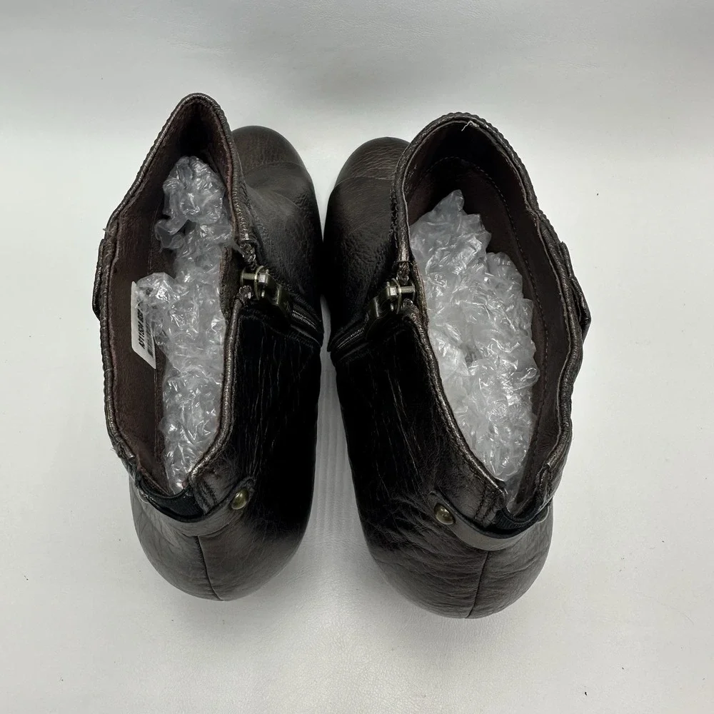 Earth Hope‎ Booties Bronze Size 10 B New Side Zip